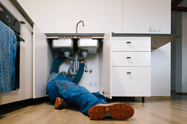 Professional Drain Cleaning technician working in Northfield, IL